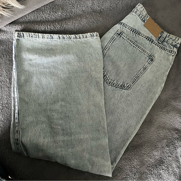 Cotton On relaxed wide leg Jean size 12 - Picture 3 of 3